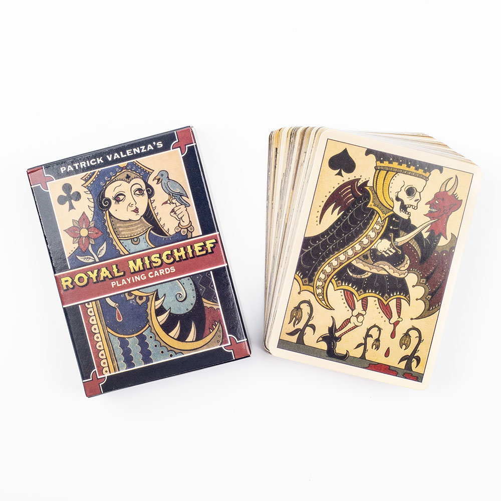 Royal Mischief Playing Cards 5 - Party Games Group 评论和价格